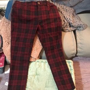 🦄🦄Express Plaid Denim 10P New, Never Worn 5/25